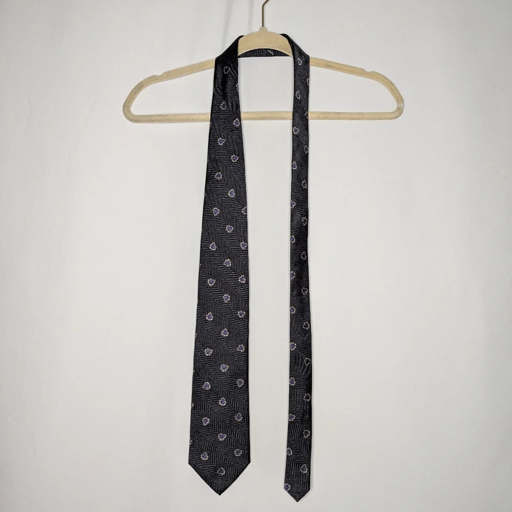 Hickey Freeman Men's Black Purple Leaf Pattern Silk Necktie